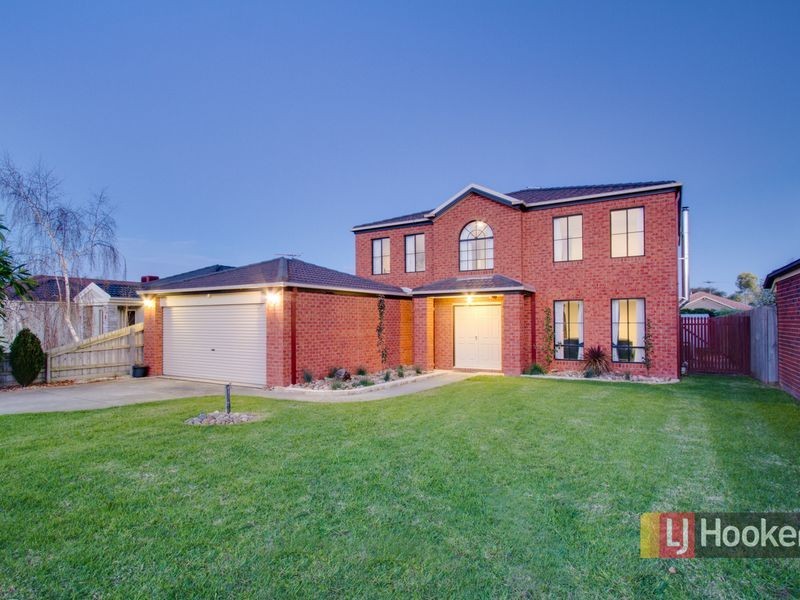 18 Osmington Circle, Narre Warren South VIC 3805