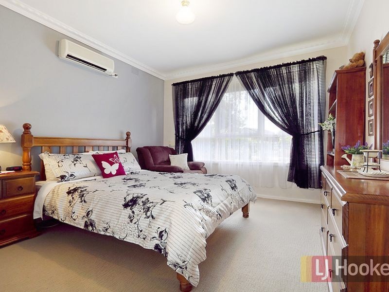 10 Parkland Avenue, Hampton Park VIC 3976