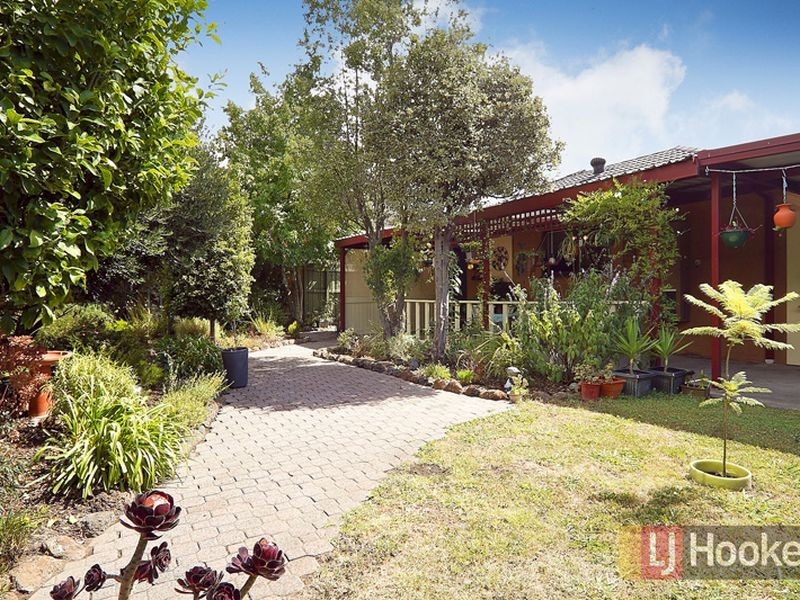 10 Parkland Avenue, Hampton Park VIC 3976