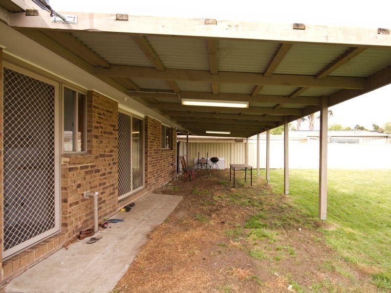 33 Arcadia Avenue, Hallam VIC 3803