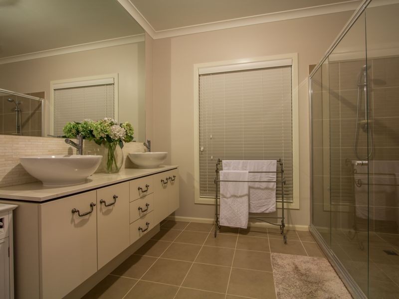 28 Skipperstone Glen, Narre Warren South VIC 3805