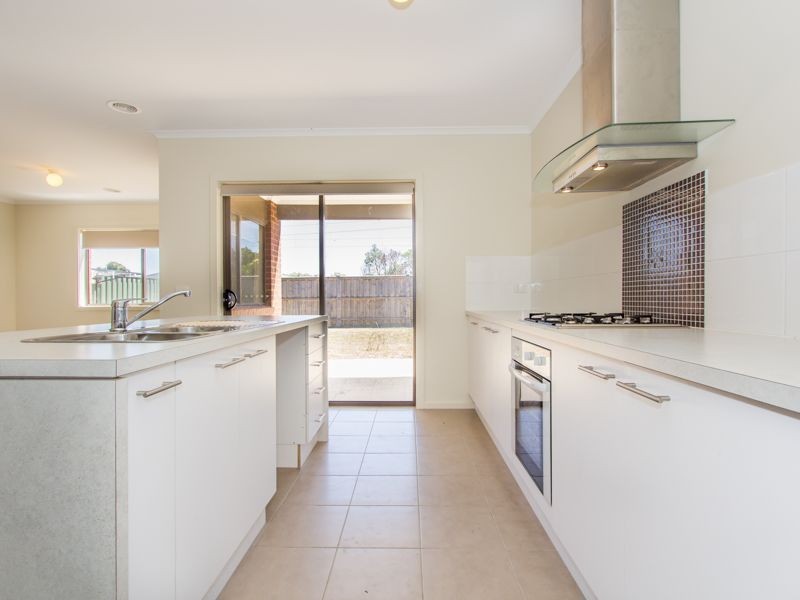43 Moore Mews, Pakenham VIC 3810