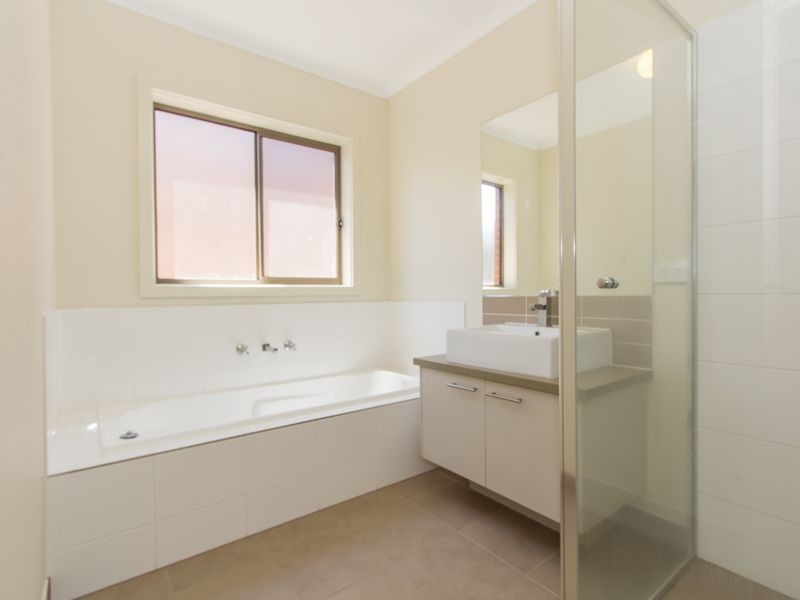 43 Moore Mews, Pakenham VIC 3810
