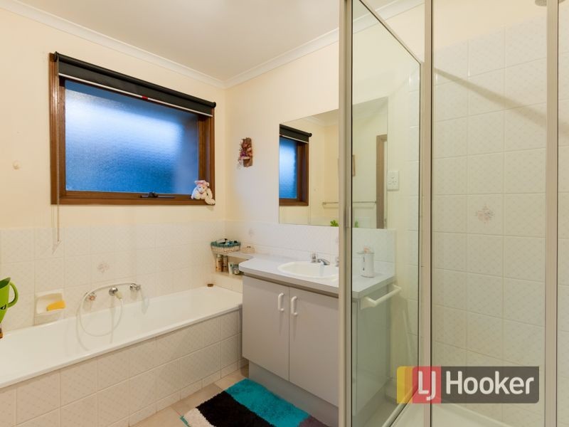 10 Alaster Court, Hampton Park VIC 3976