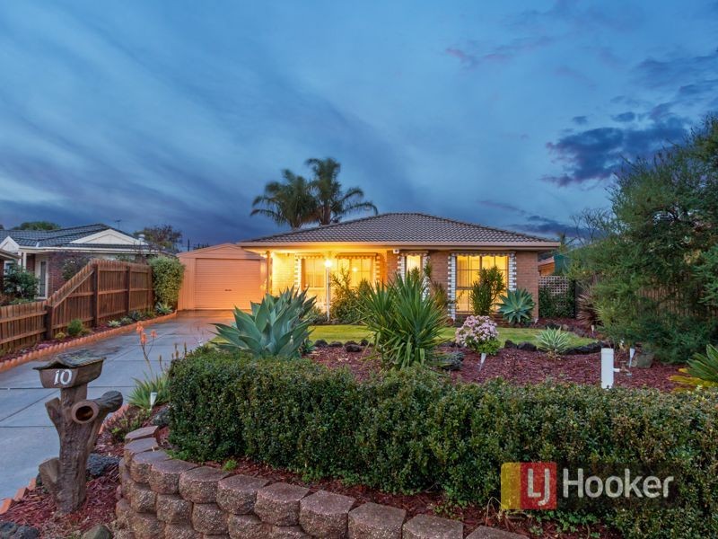 10 Alaster Court, Hampton Park VIC 3976