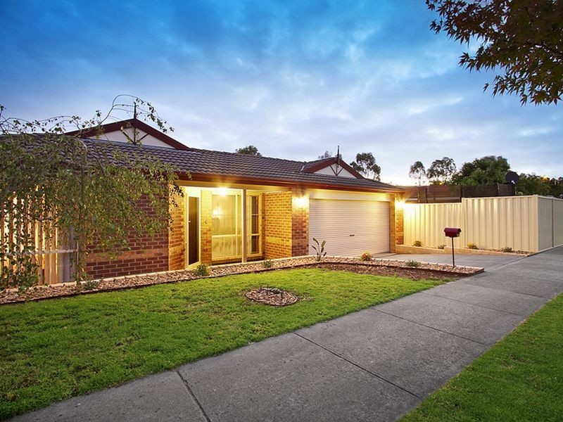 20 Kevin Close, Beaconsfield VIC 3807