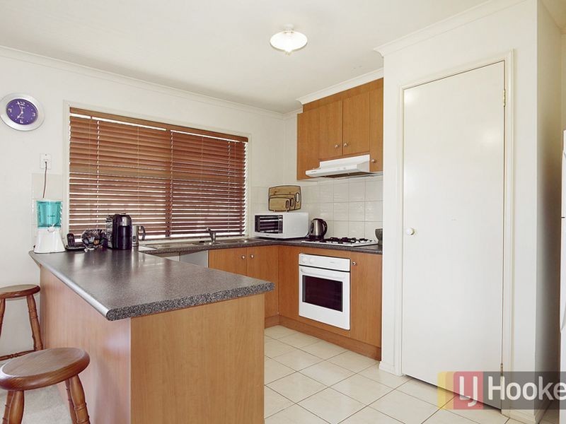 8 Linmac Court, Hampton Park VIC 3976