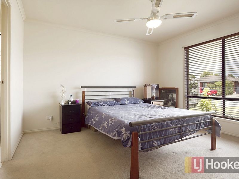 8 Linmac Court, Hampton Park VIC 3976