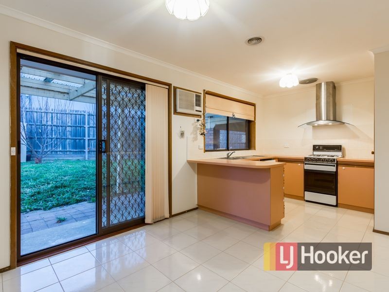 10 Medinah Rise, Hampton Park VIC 3976