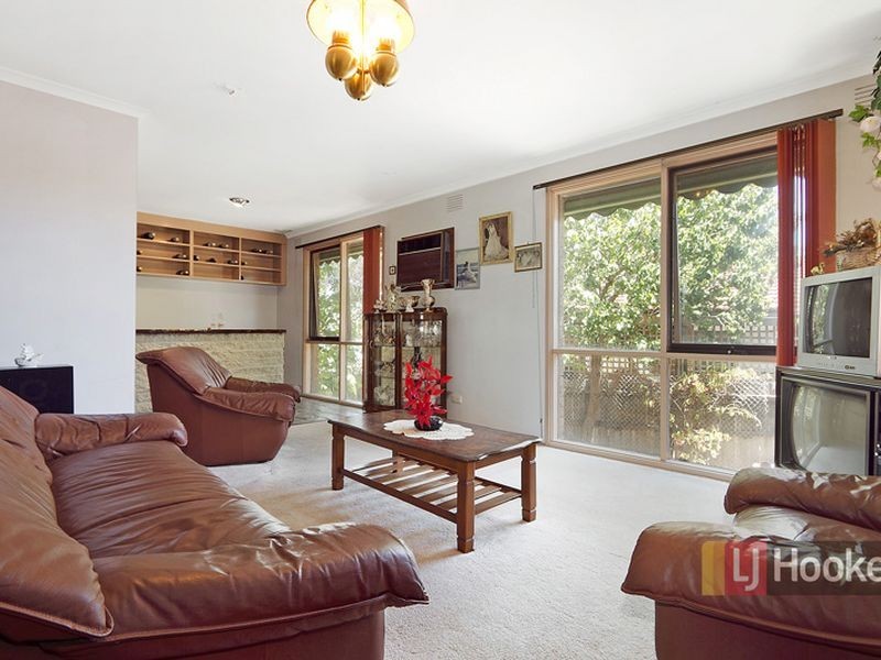 4 Cotham Square, Hampton Park VIC 3976