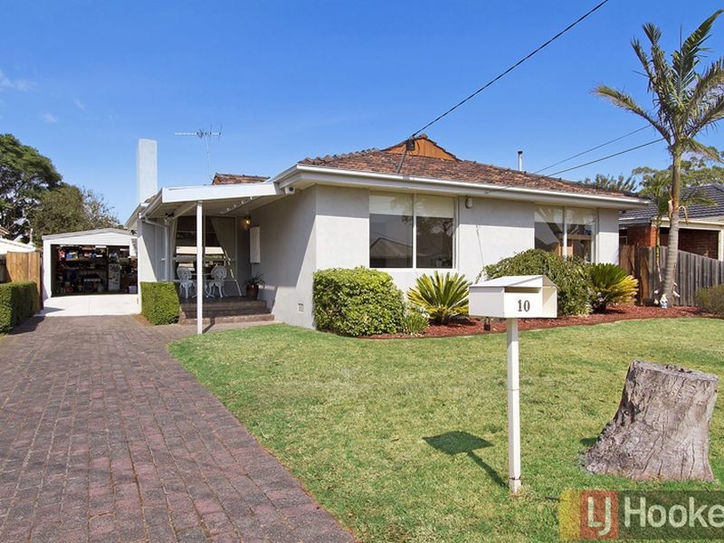 10 Lorna Street, Cranbourne VIC 3977