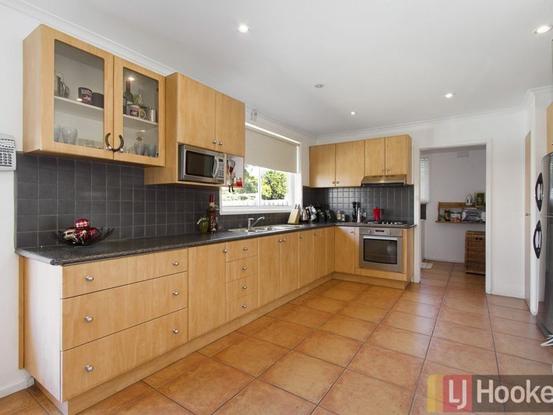 10 Lorna Street, Cranbourne VIC 3977