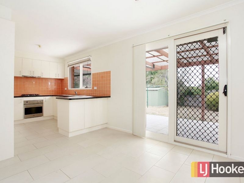 2 Lesley Drive, Hampton Park VIC 3976