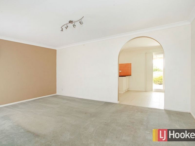 2 Lesley Drive, Hampton Park VIC 3976