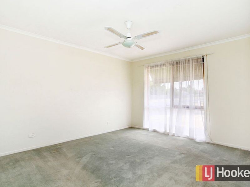 2 Lesley Drive, Hampton Park VIC 3976