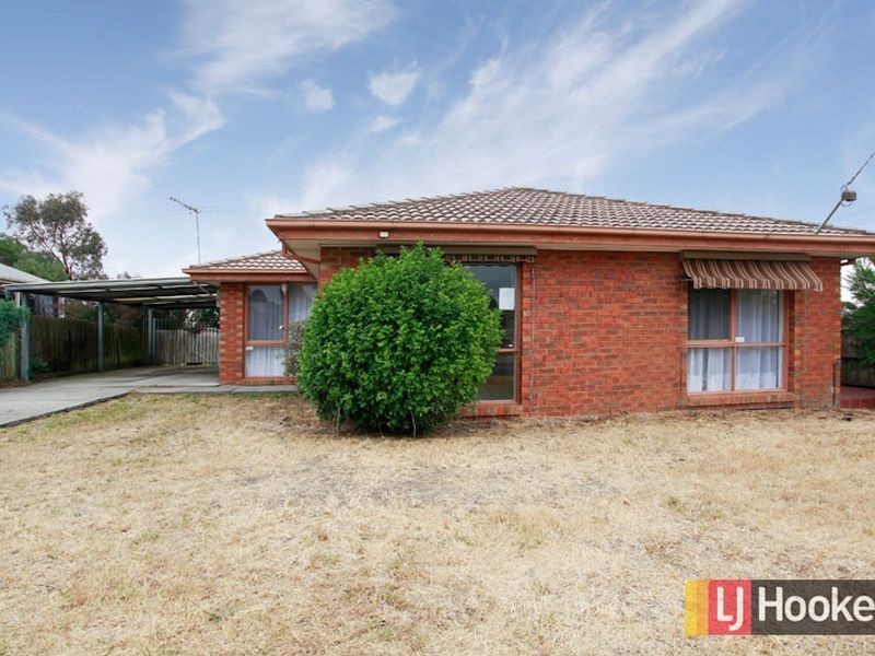 2 Lesley Drive, Hampton Park VIC 3976