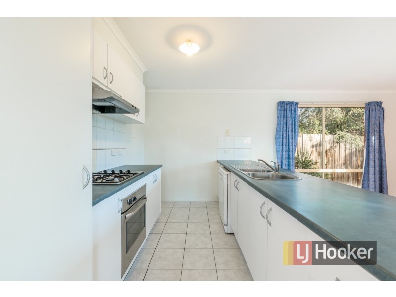 48 Cato Parkway, Lynbrook VIC 3975