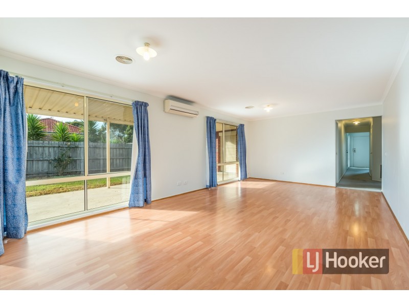 48 Cato Parkway, Lynbrook VIC 3975