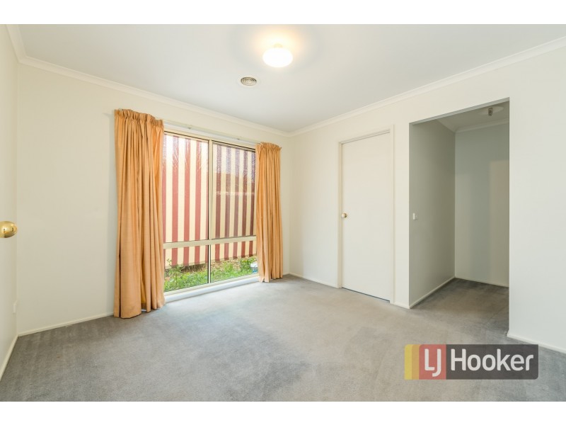 48 Cato Parkway, Lynbrook VIC 3975