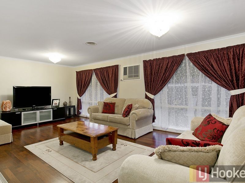 16 Chain Court, Narre Warren South VIC 3805