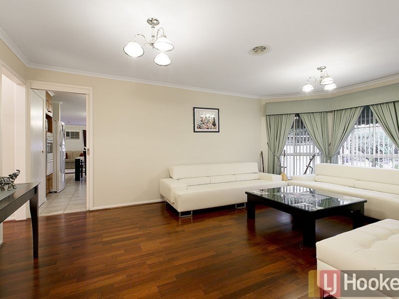 16 Chain Court, Narre Warren South VIC 3805