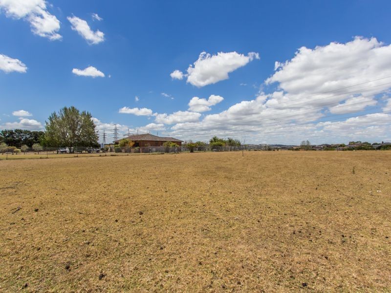 8 Wethersdane Drive, Hampton Park VIC 3976