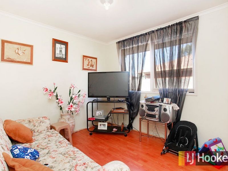 28 Ellindale Close, Hampton Park VIC 3976
