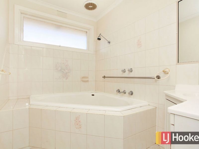 1 Marshall Court, Hampton Park VIC 3976