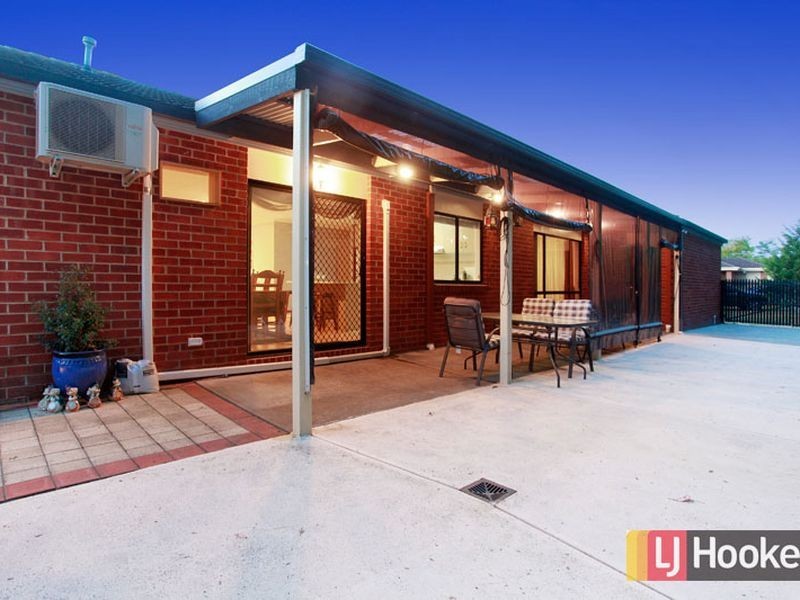 17 Eclipse Court, Hampton Park VIC 3976