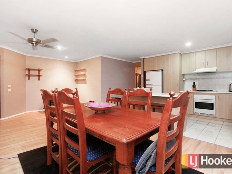 17 Eclipse Court, Hampton Park VIC 3976