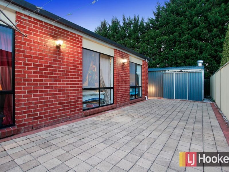 17 Eclipse Court, Hampton Park VIC 3976