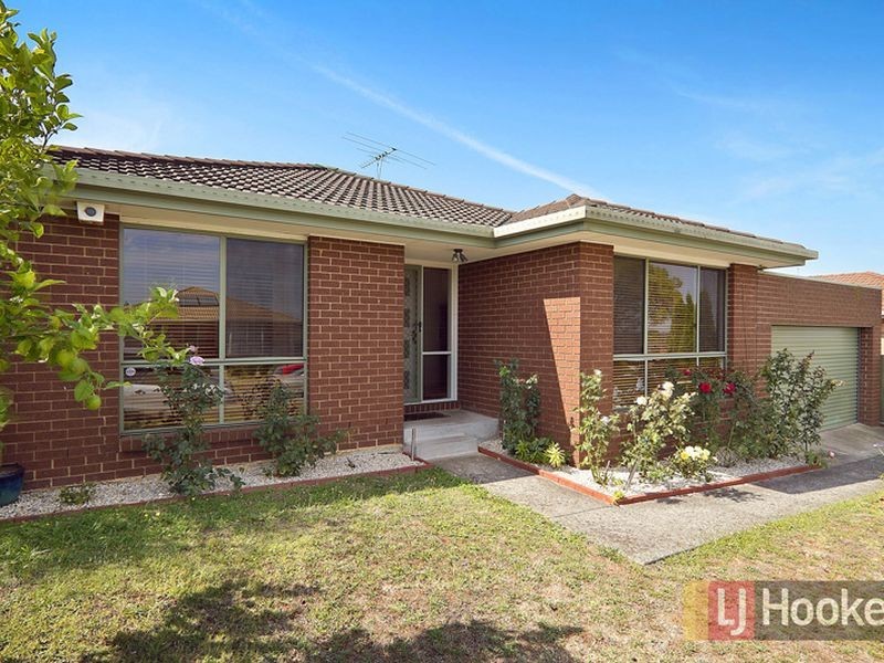 61 Horizon Boulevard, Hampton Park VIC 3976