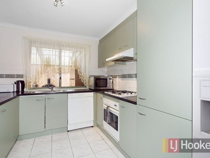 61 Horizon Boulevard, Hampton Park VIC 3976