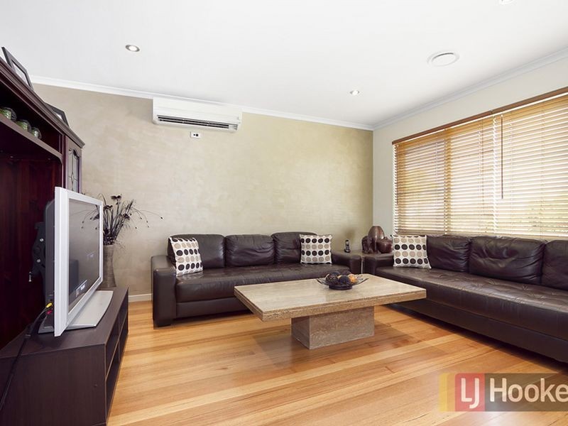 61 Horizon Boulevard, Hampton Park VIC 3976