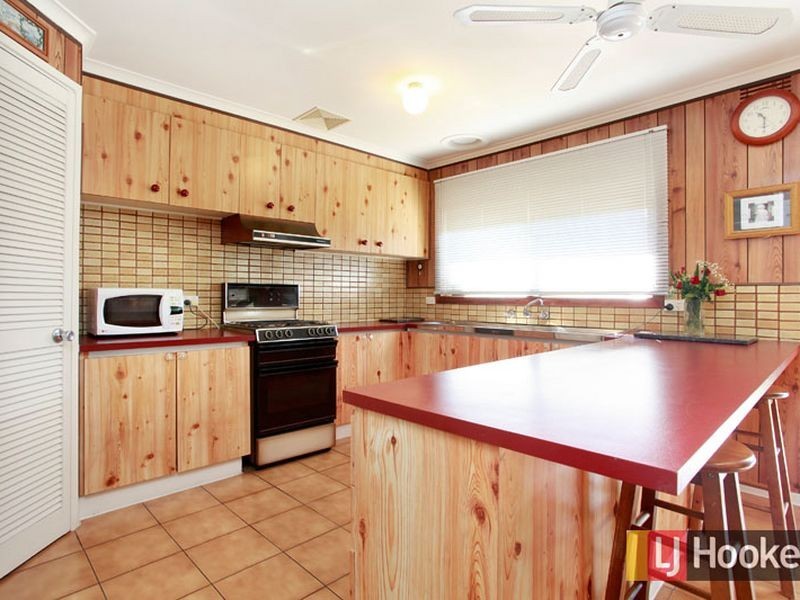 6 Paul Court, Hampton Park VIC 3976