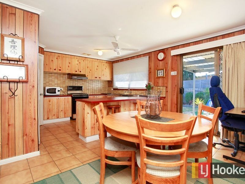 6 Paul Court, Hampton Park VIC 3976