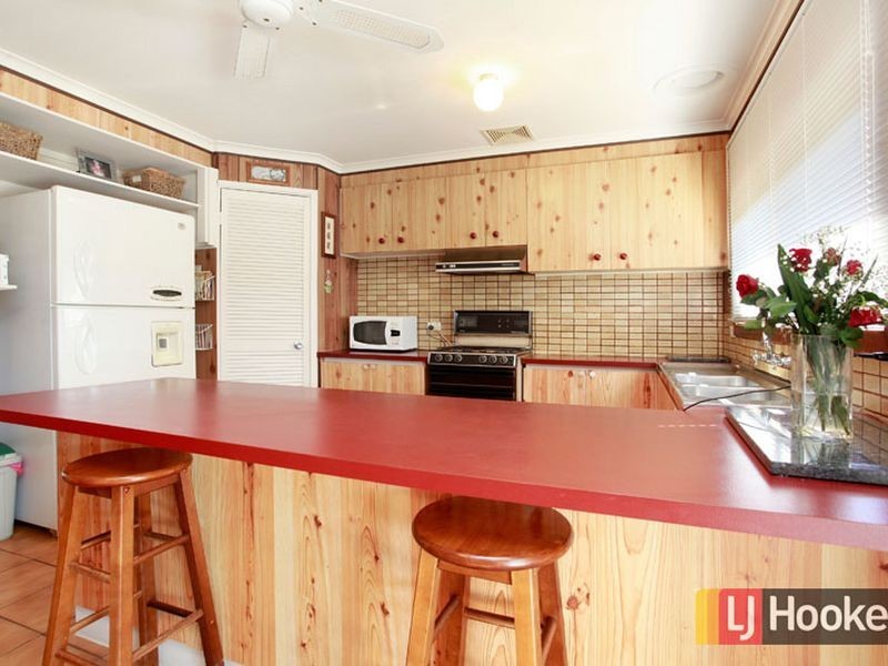 6 Paul Court, Hampton Park VIC 3976