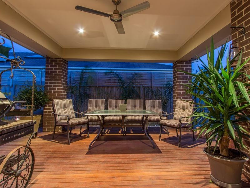 61 Thunderbolt Drive, Cranbourne East VIC 3977