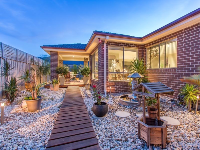 61 Thunderbolt Drive, Cranbourne East VIC 3977