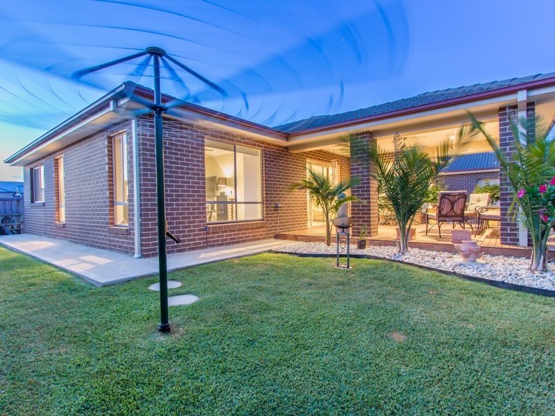 61 Thunderbolt Drive, Cranbourne East VIC 3977