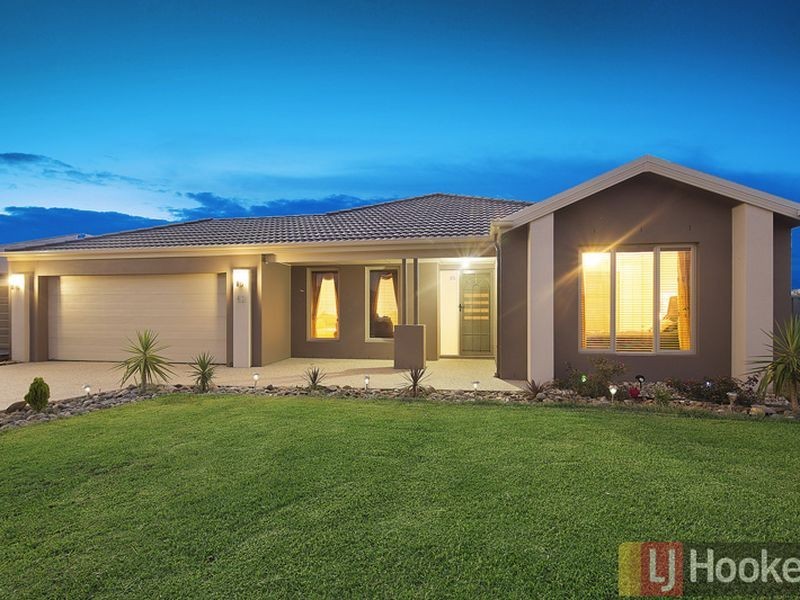 64 Stately Drive, Cranbourne East VIC 3977