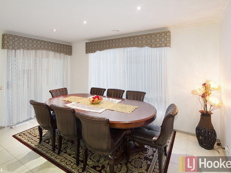 64 Stately Drive, Cranbourne East VIC 3977