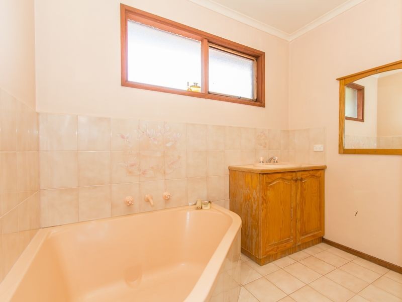 15 Edgerton Court, Hampton Park VIC 3976