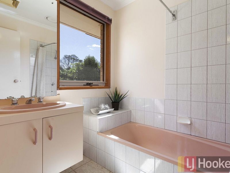 43 Springfield Cres, Hampton Park VIC 3976