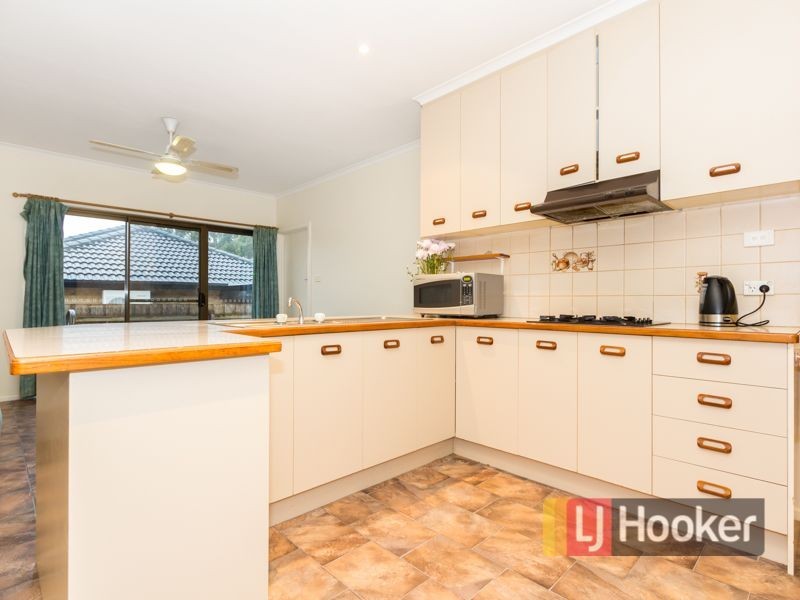 1/73 Somerville Road, Hampton Park VIC 3976