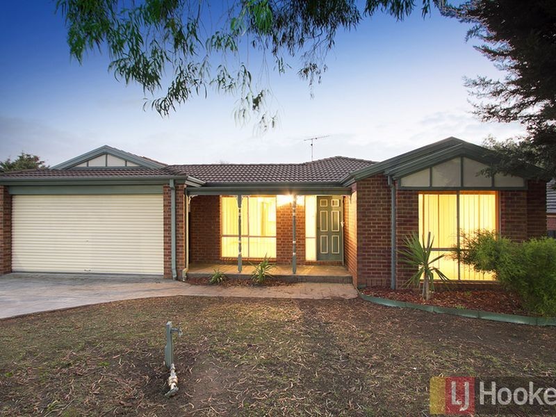 19 Palm Way, Narre Warren South VIC 3805