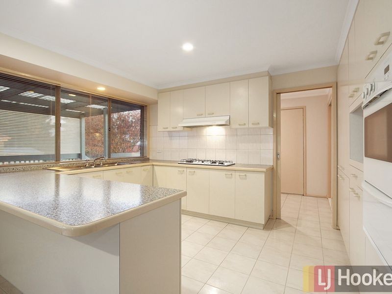 19 Palm Way, Narre Warren South VIC 3805