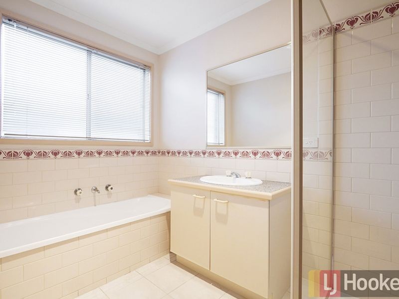 19 Palm Way, Narre Warren South VIC 3805