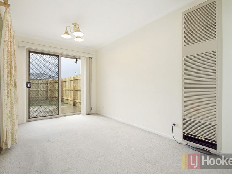 35 Ivan Crescent, Hampton Park VIC 3976