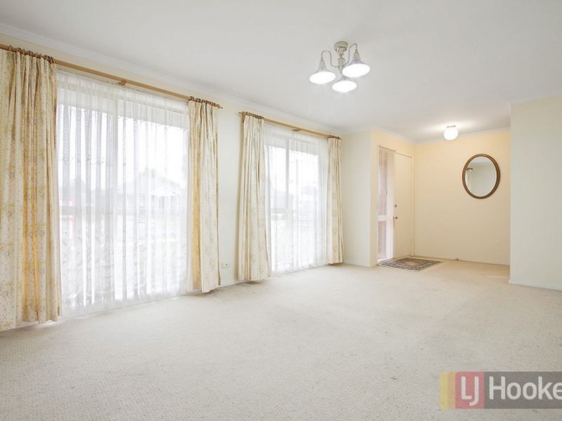 35 Ivan Crescent, Hampton Park VIC 3976